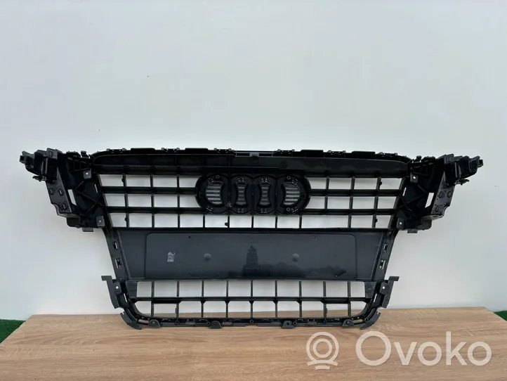 Audi A5 8T 8F Grille calandre supérieure de pare-chocs avant 8T0853651E