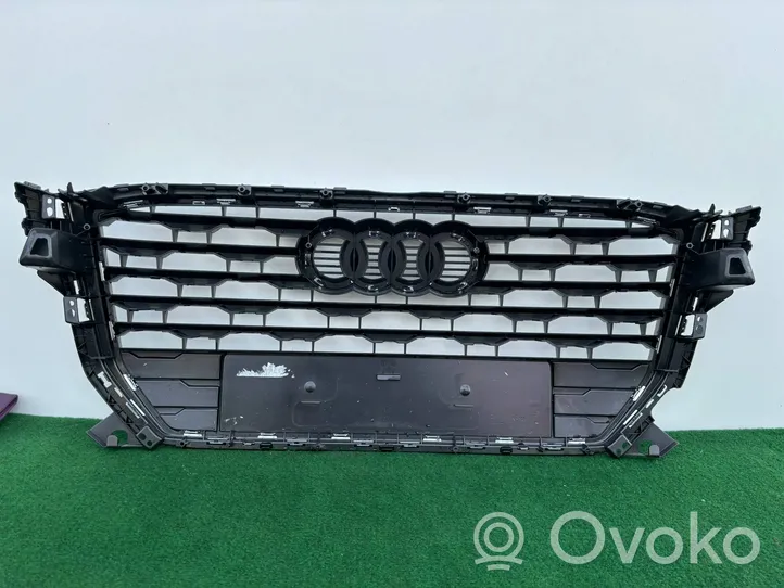 Audi Q2 - Maskownica / Grill / Atrapa górna chłodnicy 81A853651