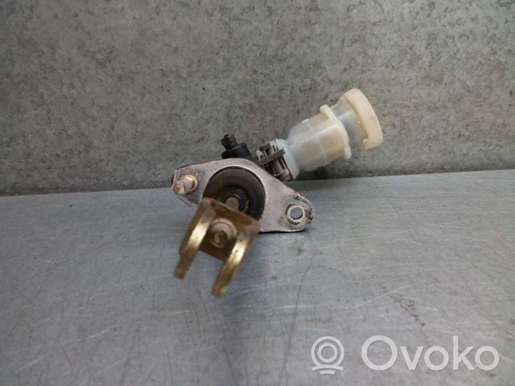 KIA Magentis Główny cylinder sprzęgła 4171039020