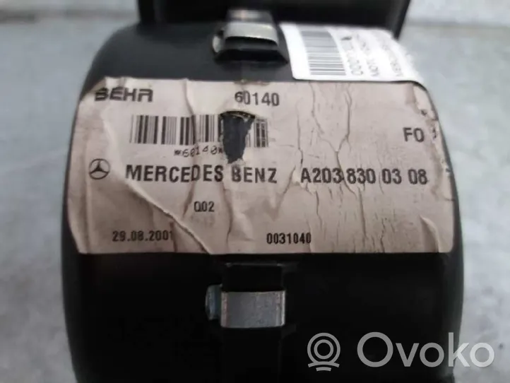 Mercedes-Benz C W203 Salono oro mazgo plastikinis korpusas 2038300308