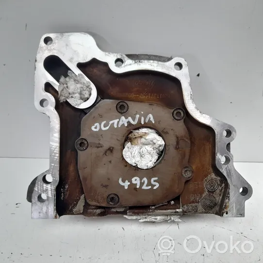 Skoda Octavia Mk2 (1Z) Öljypumppu 036115105B