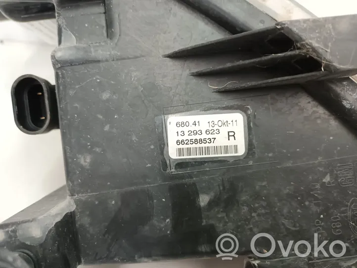 Opel Astra J Światło przeciwmgłowe przednie 13293623