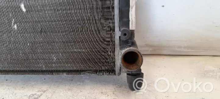 Volkswagen Polo II 86C 2F Radiateur de refroidissement 867121253L