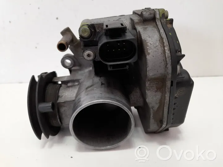 Volkswagen Polo III 6N 6N2 6NF Valvola corpo farfallato 030133064F