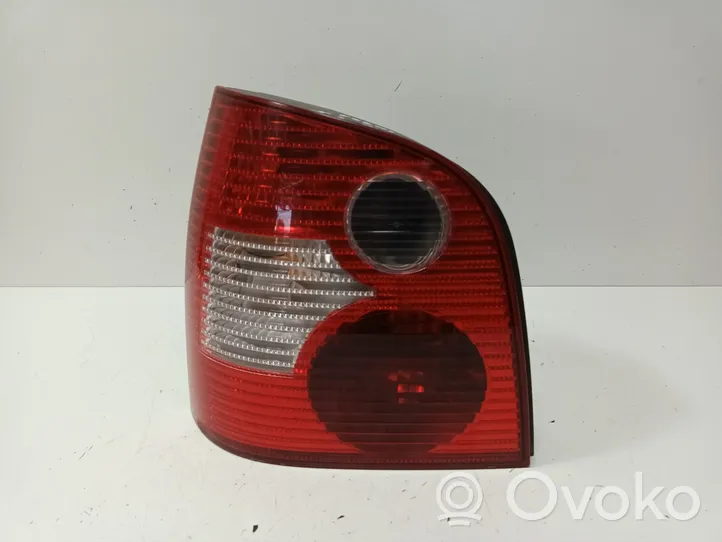 Alfa Romeo 156 Задний фонарь в кузове 6Q6945257A