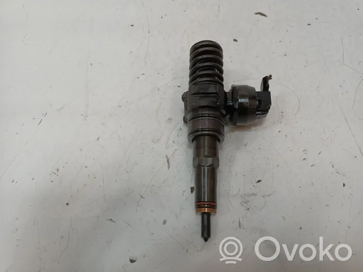 Seat Ibiza III (6L) Fuel injector 0414720215