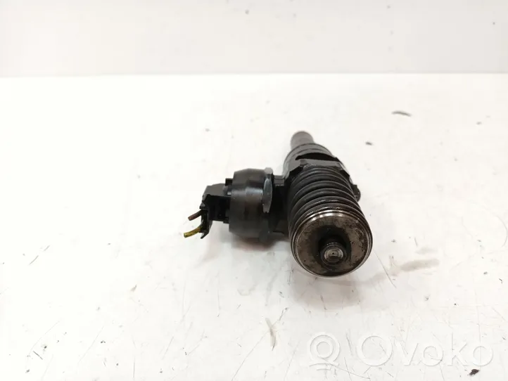 Seat Ibiza III (6L) Fuel injector 0414720215