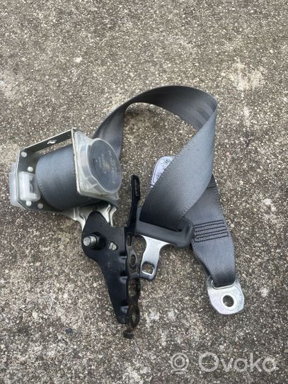 Toyota Prius (XW20) Rear seatbelt 