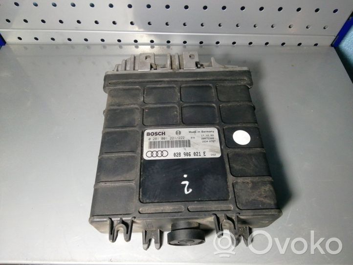 Audi 80 90 S2 B4 Air suspension control unit module (rear) 028906021E