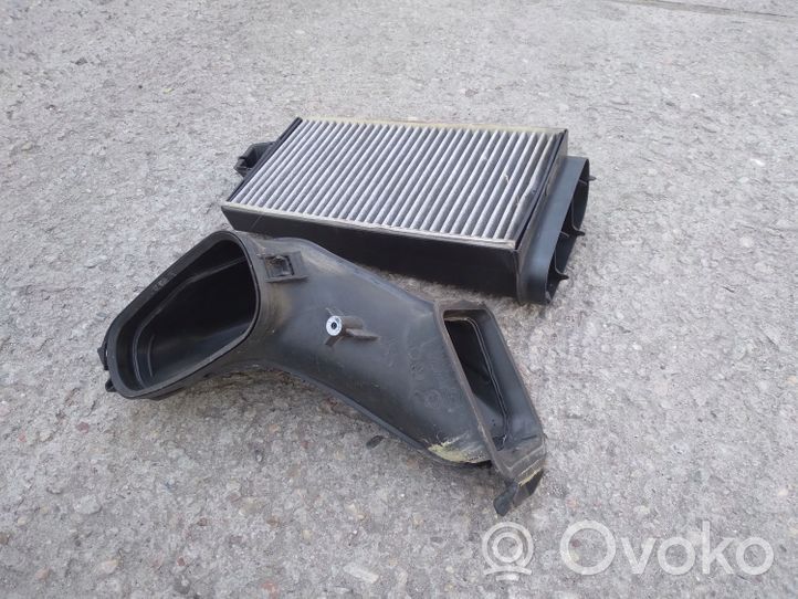 BMW 7 E65 E66 Cornice micro filtro dell’aria abitacolo (parte) 