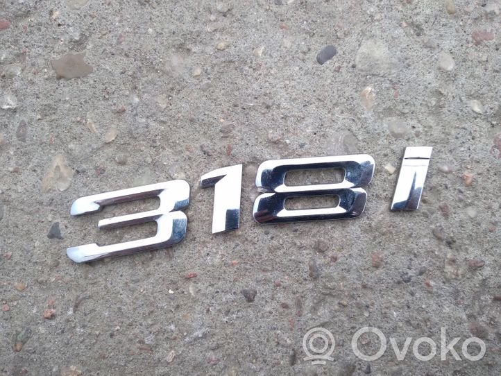 BMW 3 E90 E91 Emblemat / Znaczek tylny / Litery modelu 