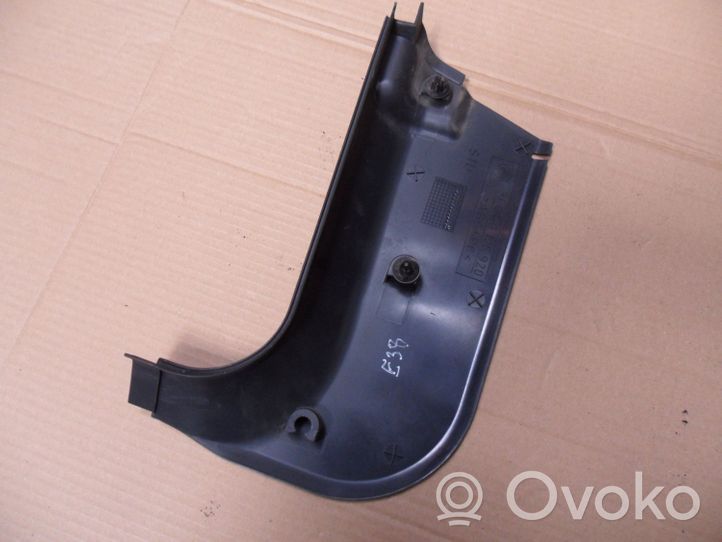 BMW 7 E38 Rivestimento vano piedi laterale 