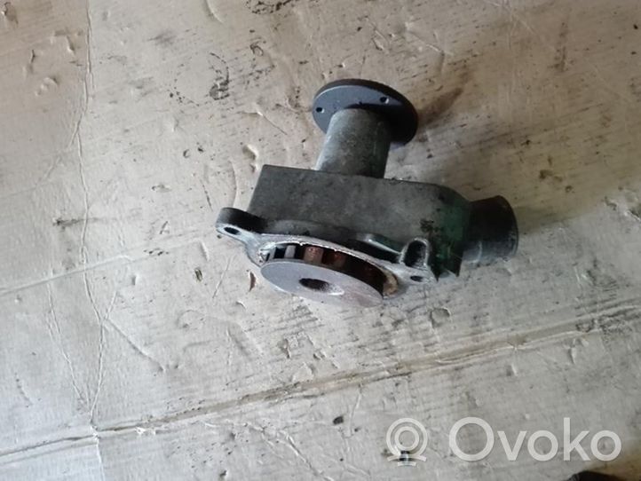 BMW 3 E30 Water pump 