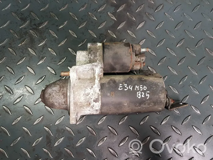 BMW 5 E34 Starter motor 0001108065