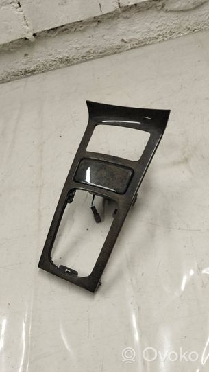 Porsche Cayenne (92A) Rivestimento in plastica cornice della leva del cambio 7p5863324