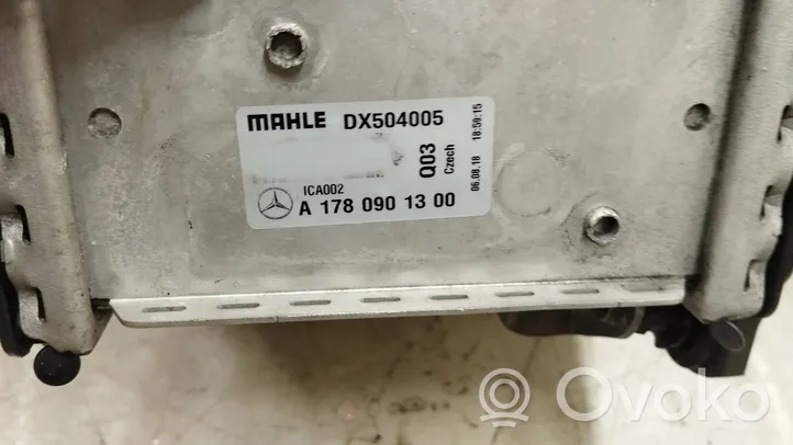 Mercedes-Benz AMG GT R190 C190 Välijäähdyttimen jäähdytin A1780901300