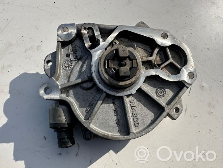 Volkswagen Beetle A5 Vacuum pump 03L145100