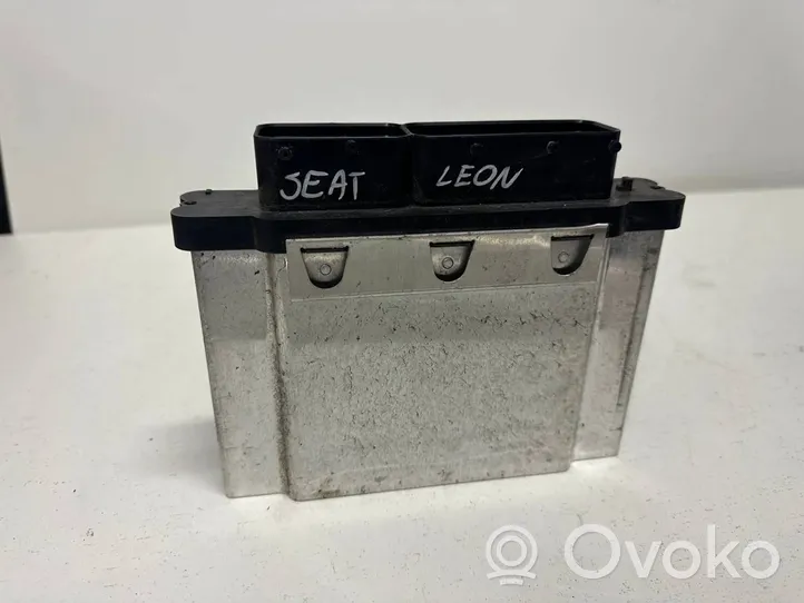 Seat Leon (5F) Sterownik / Moduł ECU 04E907309BL