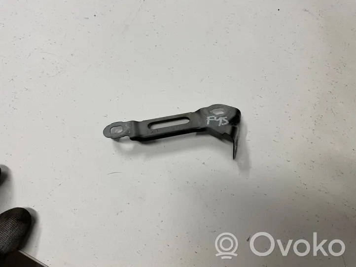 BMW 2 F45 Supporto di montaggio del parafango 1215198