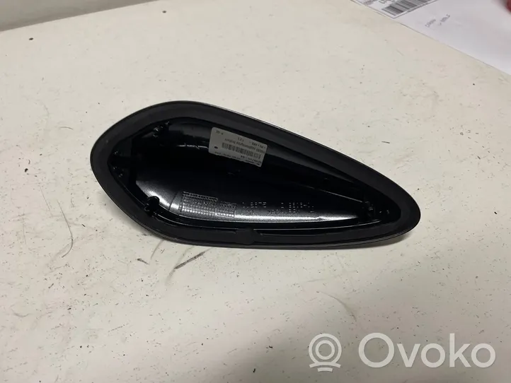 BMW X4 F26 Copertura dell’antenna tetto (GPS) 9299715