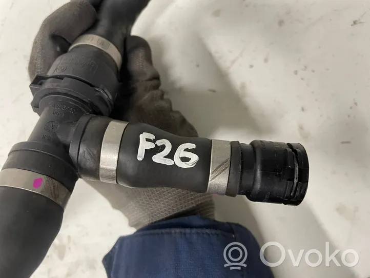 BMW X4 F26 Tubo flessibile del liquido di raffreddamento del motore 9249616