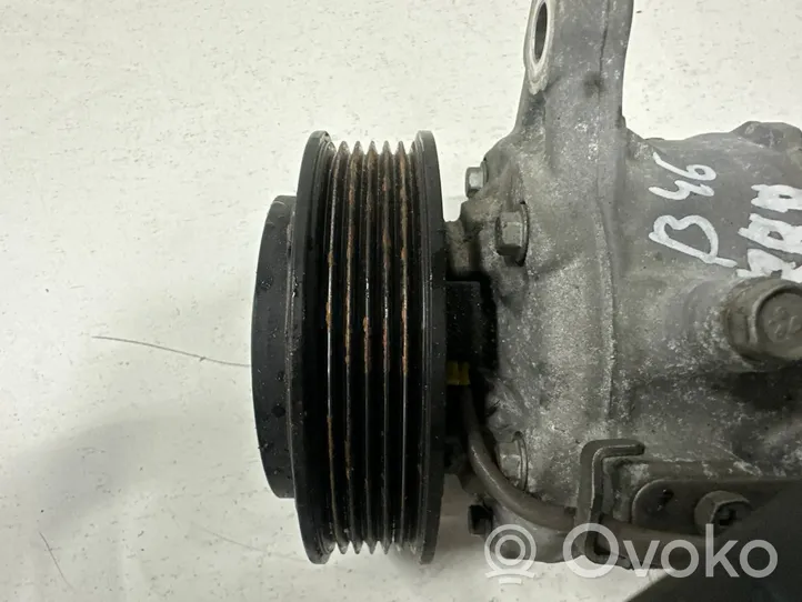 BMW 3 F30 F35 F31 Ilmastointilaitteen kompressorin pumppu (A/C) 22527010