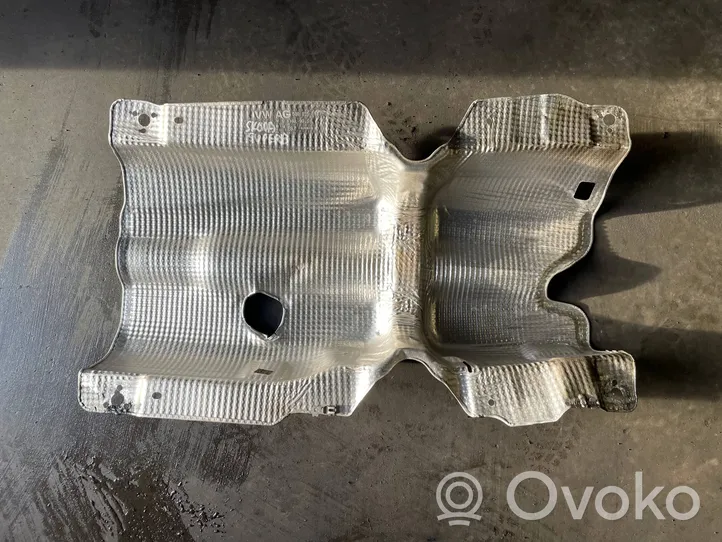 Skoda Superb B8 (3V) Bouclier thermique d'échappement 5Q0825613