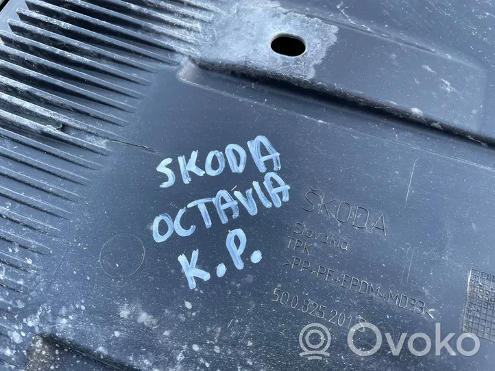 Skoda Octavia Mk3 (5E) Protection inférieure latérale 5Q0825201