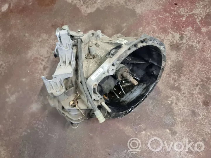 Renault Megane II Manual 5 speed gearbox 7701717781