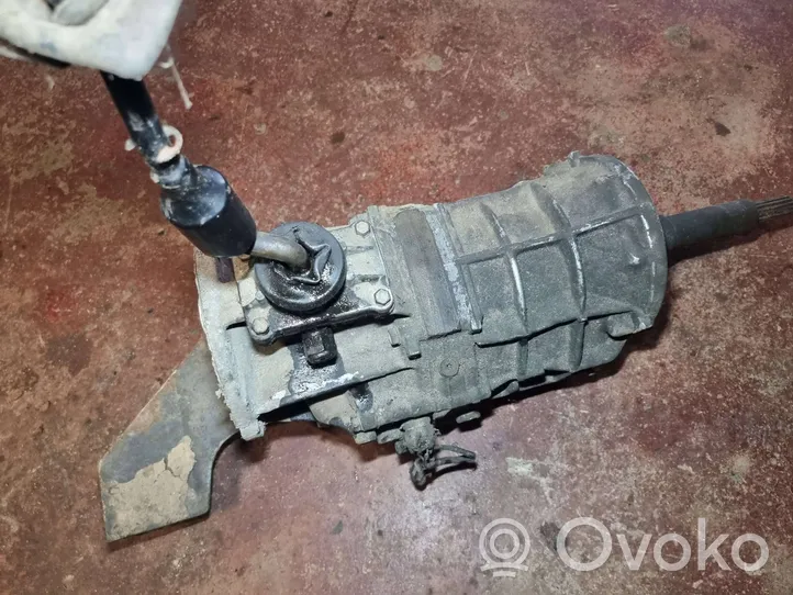 Jeep Cherokee Mechaninė 5 pavarų dėžė 90412469