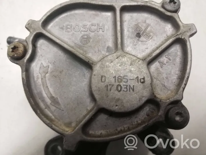 Volvo V50 Pompe à vide D16511