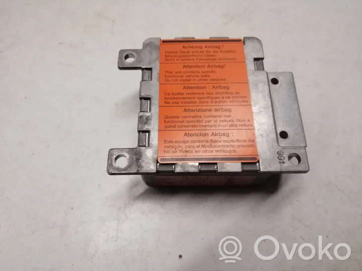 Mercedes-Benz E W210 Module de contrôle airbag 0008209726