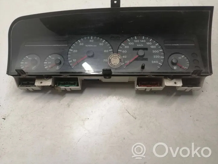 Citroen Xantia Compteur de vitesse tableau de bord 09021000053