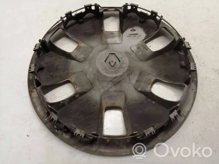 Renault Megane II R15 wheel hub/cap/trim 8200422602