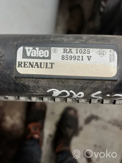 Renault Master II Chłodnica 859921V