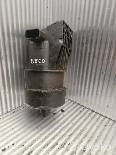 Iveco Daily 35.8 - 9 Alloggiamento del filtro del carburante 10R020259