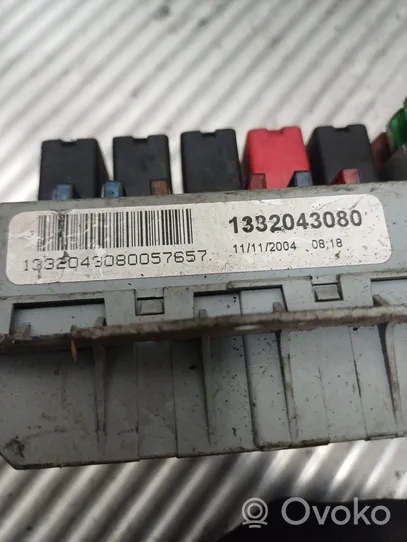 Citroen Jumper Fuse module 1332044080