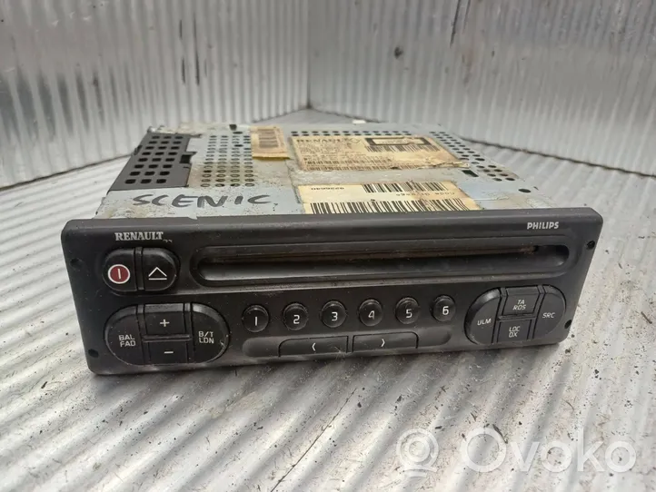 Renault Scenic I Panel / Radioodtwarzacz CD/DVD/GPS 7700433070