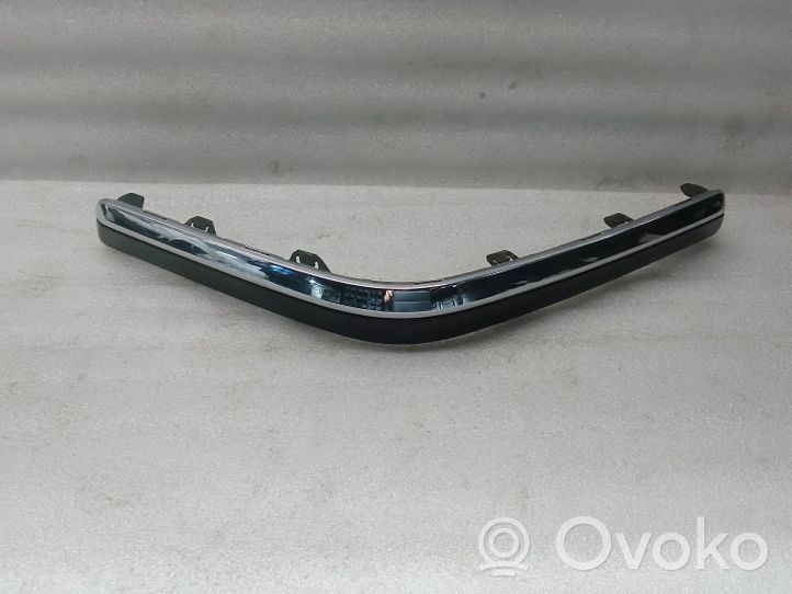 Volvo S60 Modanatura della barra di rivestimento del paraurti anteriore 08693647