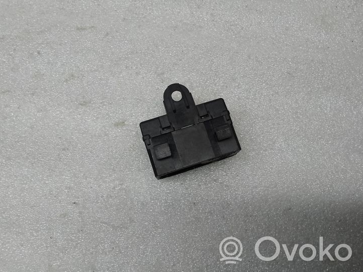 Volvo V70 Relais de chauffage de siège 30774204