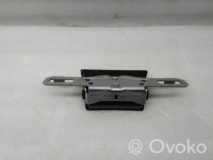 Volvo XC40 Rygiel zamka klapy tylnej / bagażnika 31484517
