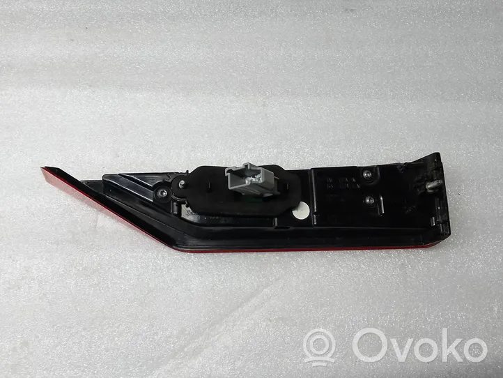 Volvo V60 Lampa tylna 32228904