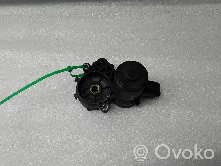 Volvo XC40 Motor del freno de mano/estacionamiento 32300717