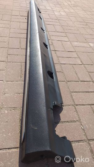 Mercedes-Benz ML W166 Sill/side skirt trim A1666980354