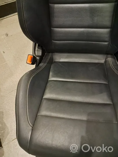 Mercedes-Benz E C207 W207 Fotel przedni kierowcy 