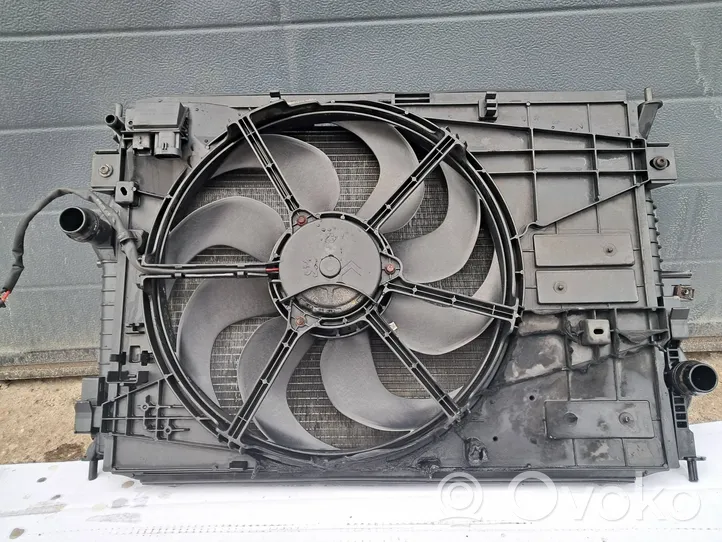 Citroen C4 Grand Picasso Radiateur de refroidissement 9809141780