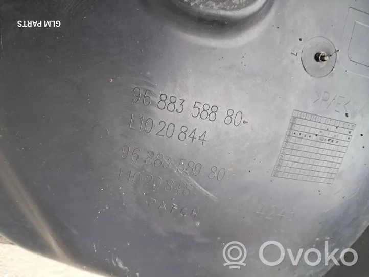 Citroen DS4 Pare-boue passage de roue avant 9688358880