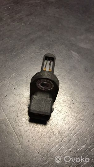 Audi A4 S4 B5 8D Sensore della temperatura dell’aria aspirata 058905379