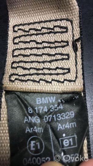 BMW 7 E38 Pas bezpieczeństwa fotela tylnego 8174354