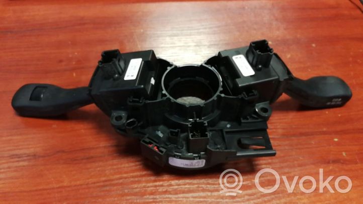 BMW 7 E38 Leva/interruttore dell’indicatore di direzione e tergicristallo 8375407